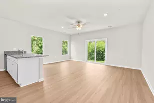 8135 Bartholomew Ct, Baltimore, MD 21206 - Photo 4