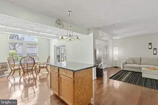 43 Yew Rd, Baltimore, MD 21221 - Photo 6