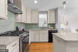 10 Ben Woods Ct, Baltimore, MD 21228 - Photo 12