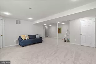 10 Ben Woods Ct, Baltimore, MD 21228 - Photo 34