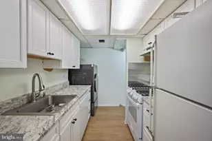 9653 Baron Pl, Baltimore, MD 21237 - Photo 6