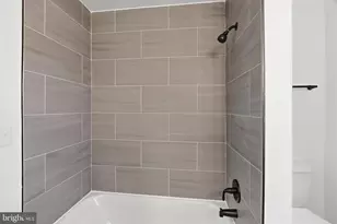 1911 Halethorpe, Halethorpe, MD 21227 - Photo 28