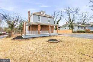 1911 Halethorpe, Halethorpe, MD 21227 - Photo 2