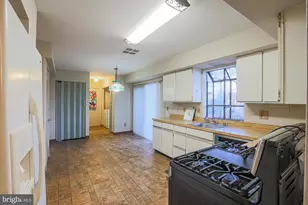 7617 Seven Mile Ln, Baltimore, MD 21208 - Photo 18