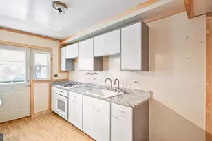 3427 Point Rd, Baltimore, MD 21222 - Photo 8