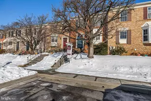 24 Boulder Ct, Cockeysville, MD 21030 - Photo 2