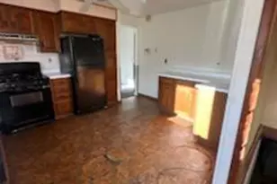 17 Propeller Dr, Baltimore, MD 21220 - Photo 8