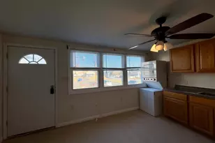 811 Regis Ct, Baltimore, MD 21227 - Photo 14