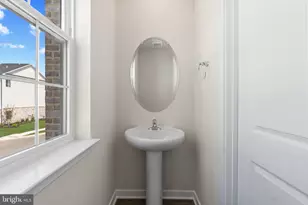 5011 Silver Oak Dr, Rosedale, MD 21237 - Photo 10