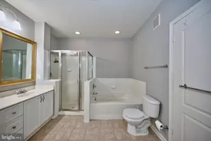 400 Symphony, Cockeysville, MD 21030 - Photo 24