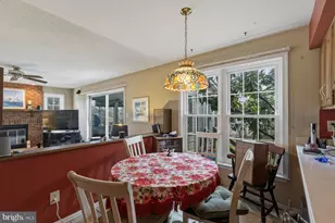 19 Huntress Ct, Lutherville Timonium, MD 21093 - Photo 12