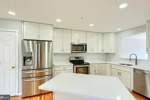 9863 Decatur Rd, Middle River, MD 21220 - Photo 18