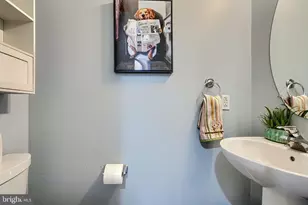 8113 Alan Tree Rd, Rosedale, MD 21237 - Photo 10