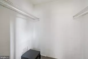 8 Peachtree Ct, Baltimore, MD 21208 - Photo 32