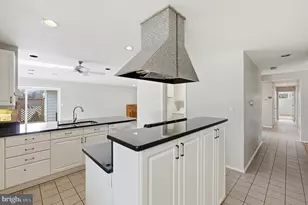 8 Peachtree Ct, Baltimore, MD 21208 - Photo 20