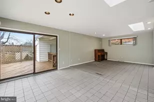 8 Peachtree Ct, Baltimore, MD 21208 - Photo 22