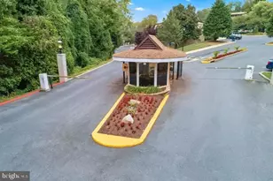 6006 Hunt Ridge Ct, Baltimore, MD 21210 - Photo 8