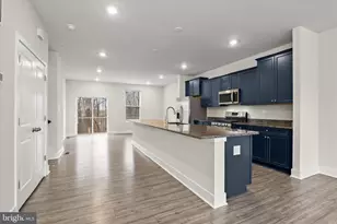 304 Sweetbay Rd, Essex, MD 21221 - Photo 12