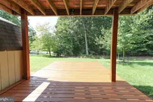 2 Island Run Ct, Catonsville, MD 21228 - Photo 10