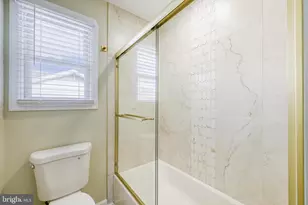 2504 Oak Manor Rd, Sparrows Point, MD 21219 - Photo 16