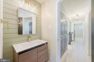 2504 Oak Manor Rd, Sparrows Point, MD 21219 - Photo 18