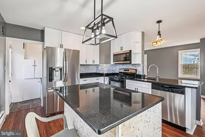1212 Seven Oaks Rd, Baltimore, MD 21227 - Photo 8