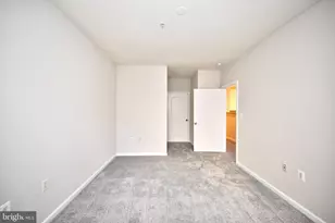 400 Symphony Cir, Cockeysville, MD 21030 - Photo 24