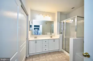 400 Symphony Cir, Cockeysville, MD 21030 - Photo 18