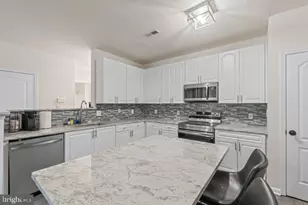 400 Symphony Cir, Cockeysville, MD 21030 - Photo 8