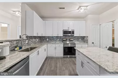 400 Symphony Circle #74B, Cockeysville, MD 21030 - Photo 6