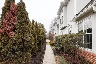 129 Old House Ct, Pikesville, MD 21208 - Photo 2