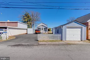 215 Nanticoke Rd, Essex, MD 21221 - Photo 2