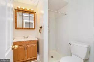 2503 Bauernschmidt Dr, Essex, MD 21221 - Photo 18