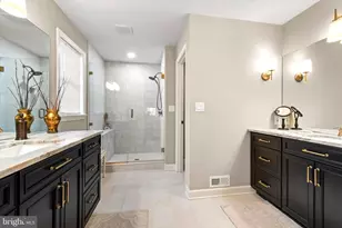 6 Sandspring Ct, Cockeysville, MD 21030 - Photo 12