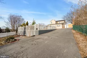 104 Ridge Ave, Baltimore, MD 21227 - Photo 38