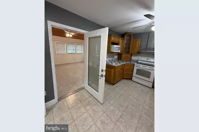 23 Holcumb Court, Middle River, MD 21220 - Photo 4
