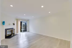 21 Tallow Ct, Baltimore, MD 21244 - Photo 18