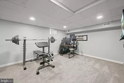 5521 Willys Avenue, Halethorpe, MD 21227 - Photo 32