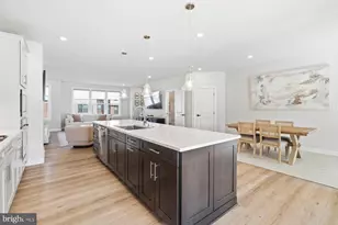 241 Hickory Holw Ct, Cockeysville, MD 21030 - Photo 18