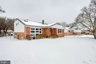 4522 Tapscott Rd, Pikesville, MD 21208 - Photo 2