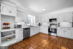 8517 Tallwood Rd, Lutherville Timonium, MD 21093 - Photo 12