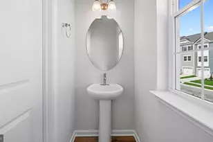 5050 Silver Oak Dr, Rosedale, MD 21237 - Photo 14