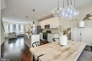 305 Davage Ln, Towson, MD 21286 - Photo 16