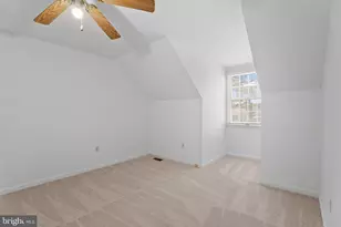 2031 Pleasant Villa Ave, Baltimore, MD 21228 - Photo 28