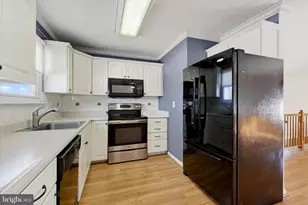 2818 Rose Ave, Baltimore, MD 21227 - Photo 2