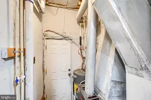 402 Chestnut Ct, Dundalk, MD 21222 - Photo 14