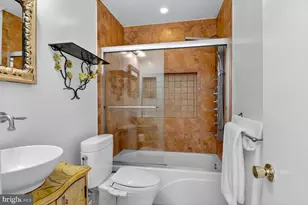 23 Penny Ln, Baltimore, MD 21209 - Photo 32