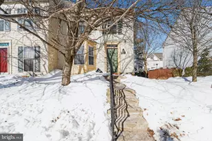 4717 Wainwright Cir, Owings Mills, MD 21117 - Photo 2