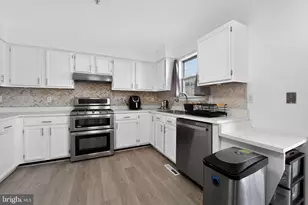4717 Wainwright Cir, Owings Mills, MD 21117 - Photo 12