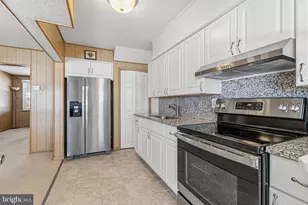 2734 Plainfield Rd, Baltimore, MD 21222 - Photo 12